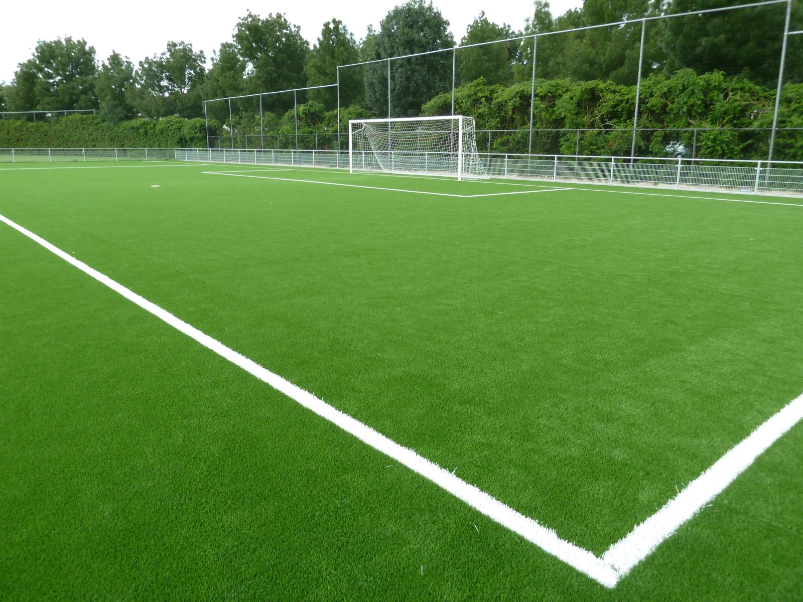 Toch deze zomer nieuw kunstgrasveld